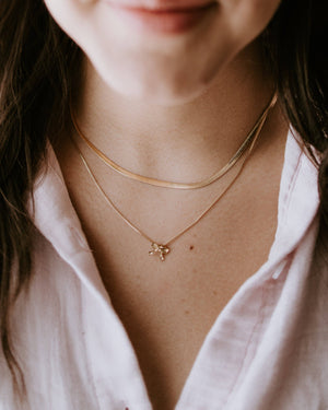 Bow Necklace