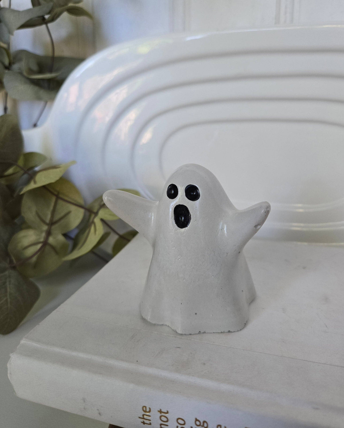 Concrete Ghost Decor- White