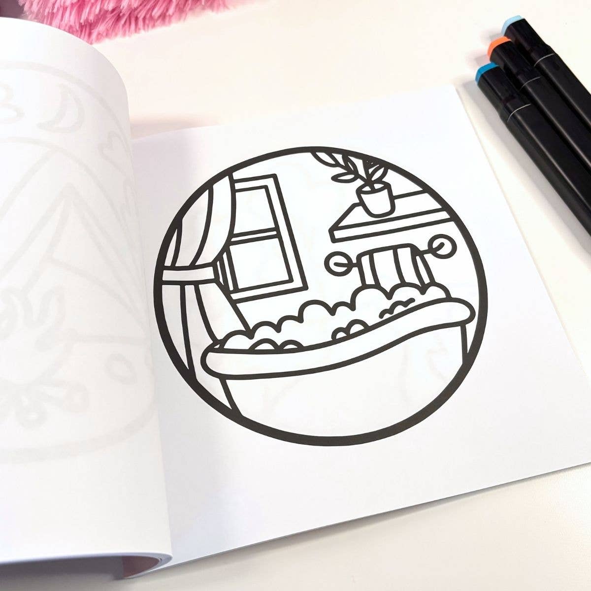 Calming Scence Bold & Simple Coloring Book