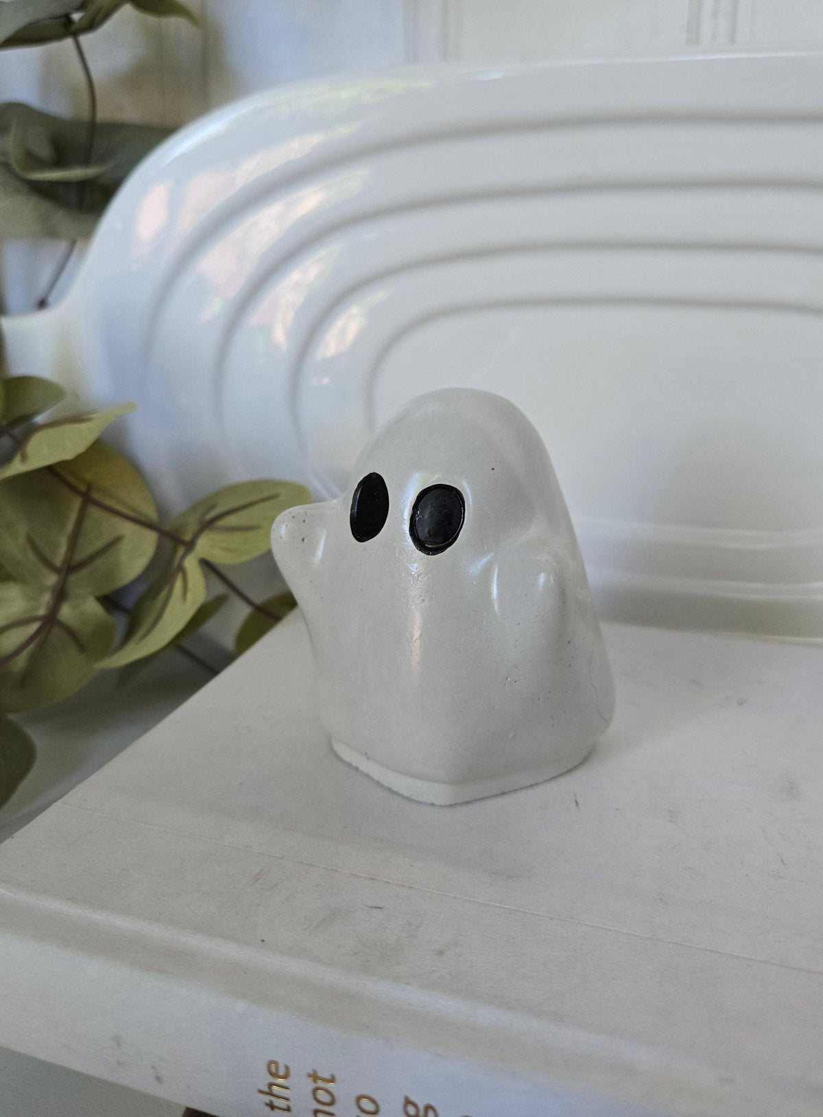 Concrete Ghost Decor- White