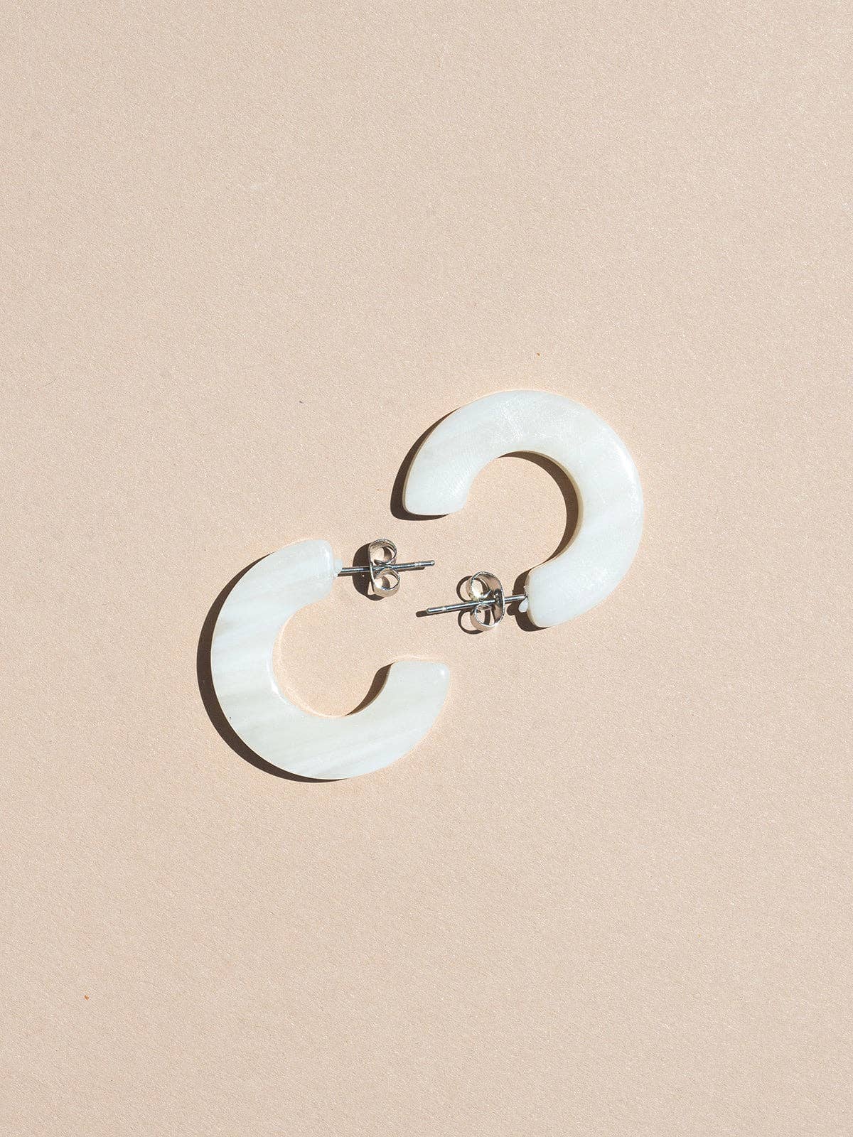 A R Twenty Two Shells Ray Hoops - Shell – Twenty-Two Stones Lifestyle Boutique