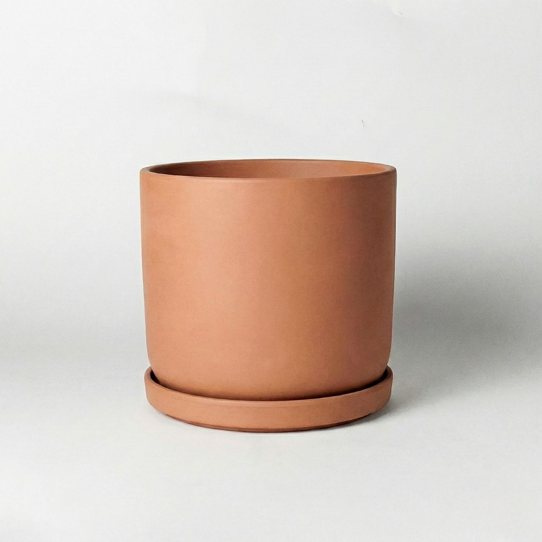 9” Signature Stone Planter & Saucer | Earth Tones