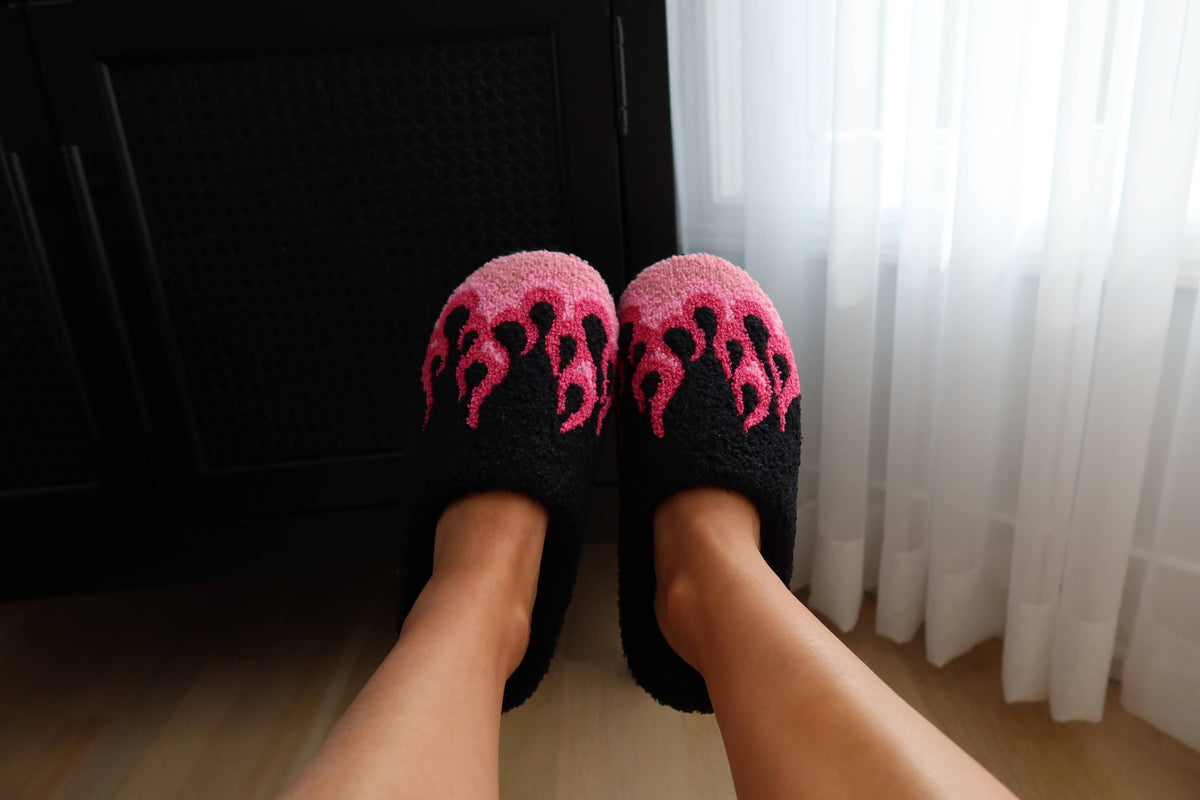 Indoor / Outdoor Slippers - Hot Pink Flames - Black