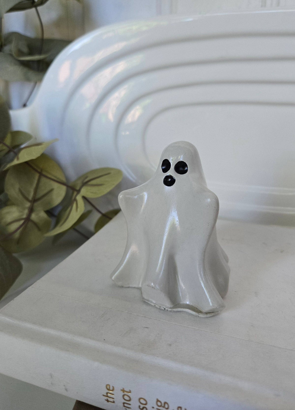 Concrete Ghost Decor- White