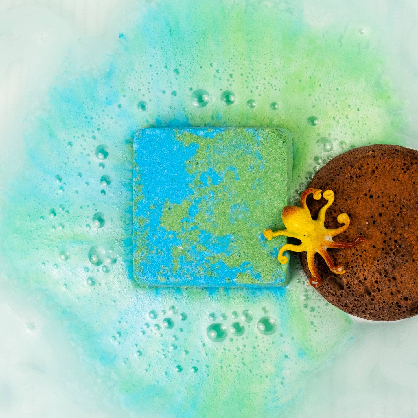 Ocean Explorer - Bubble Bath Bomb with surprise