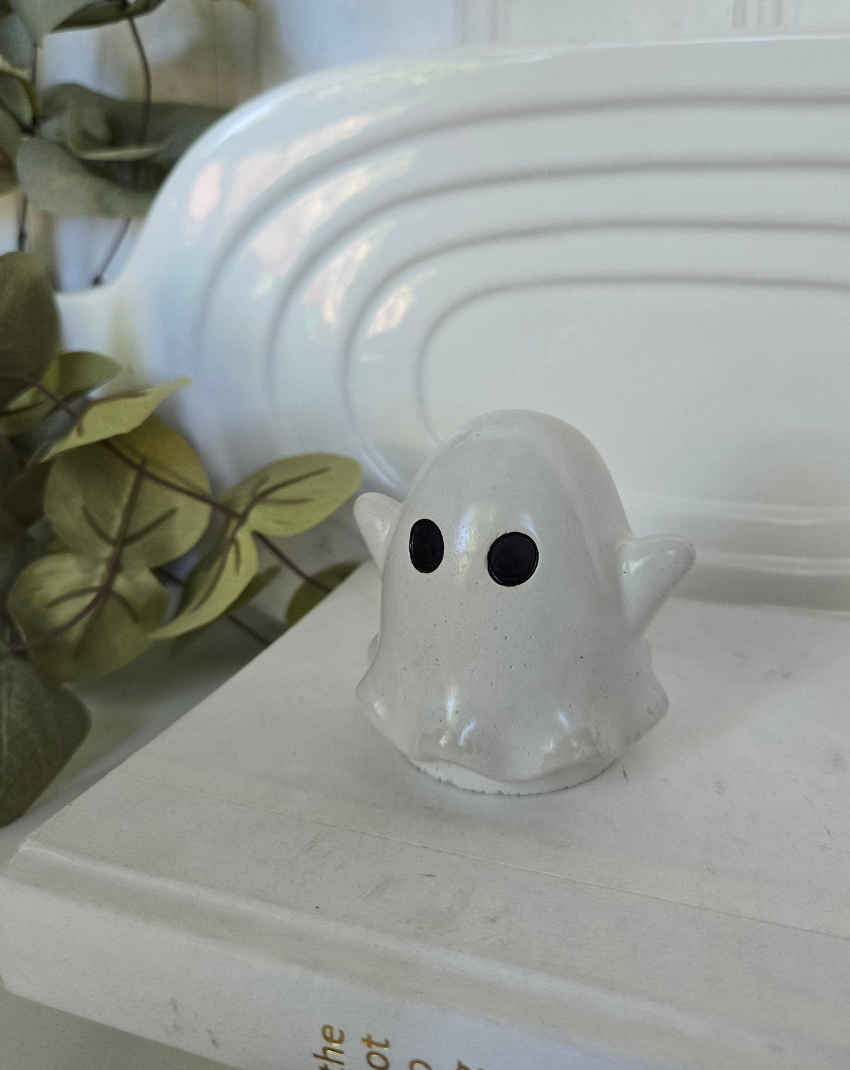 Concrete Ghost Decor- White