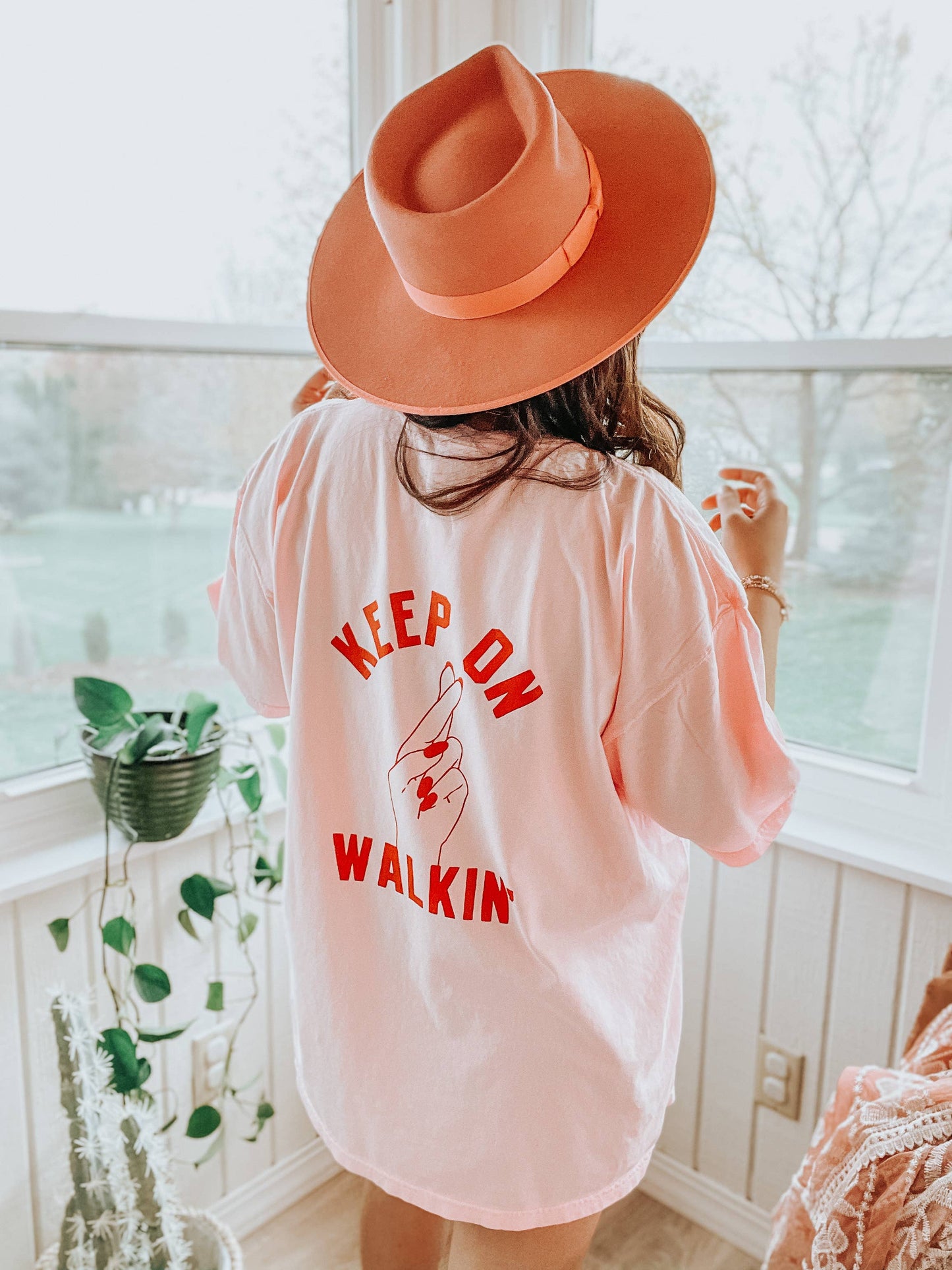 Keep on walkin Feminist women’s western graphic tee - pink
