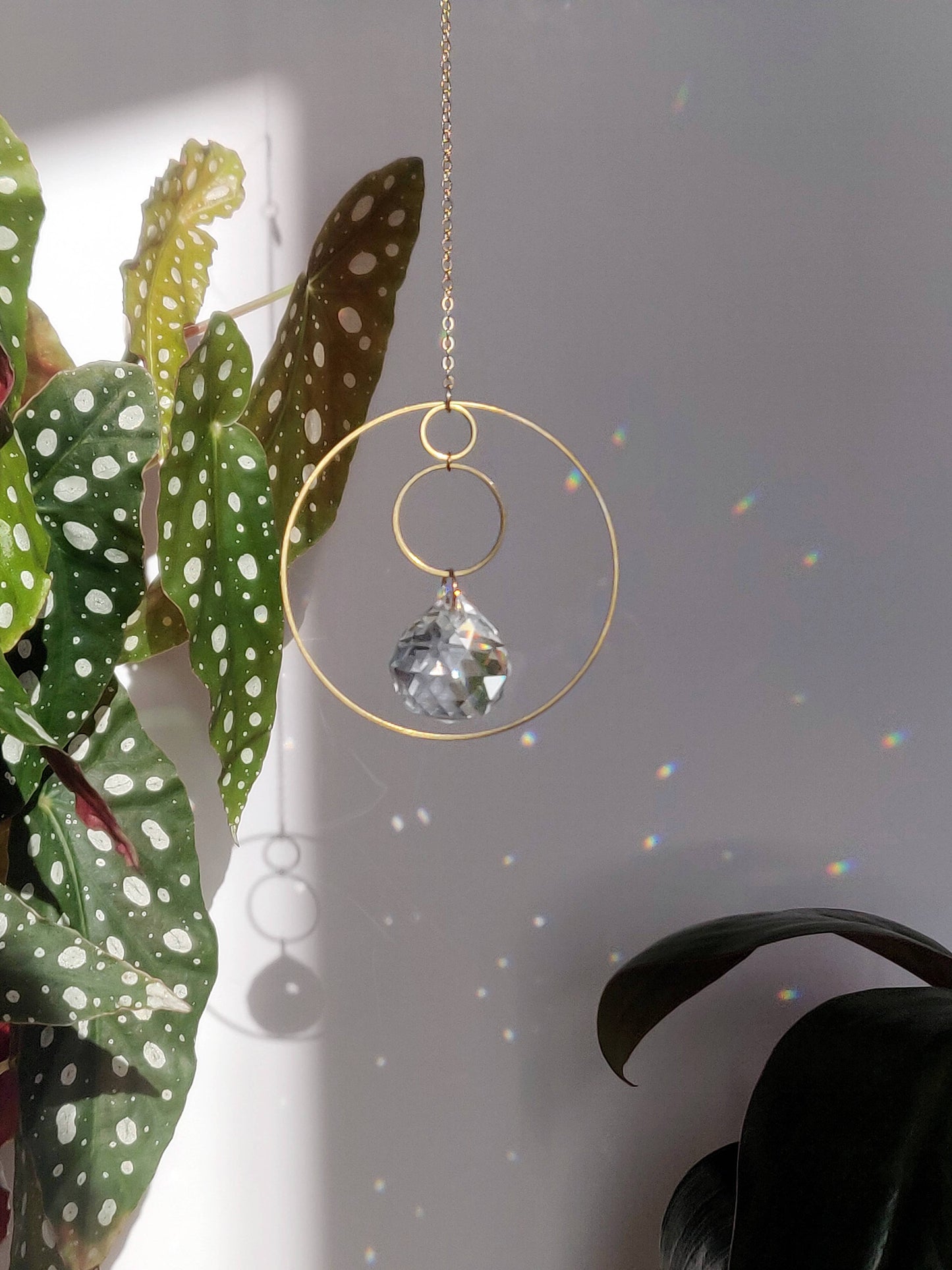 GEO suncatcher in brass and glass crystal